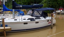 Hunter 37.5 Dodger Bimini